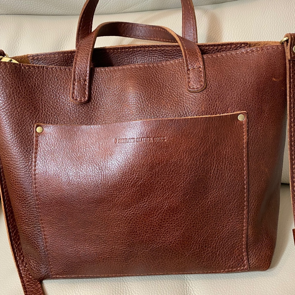 Portland Leather Goods Medium Zipper Crossbody Bag